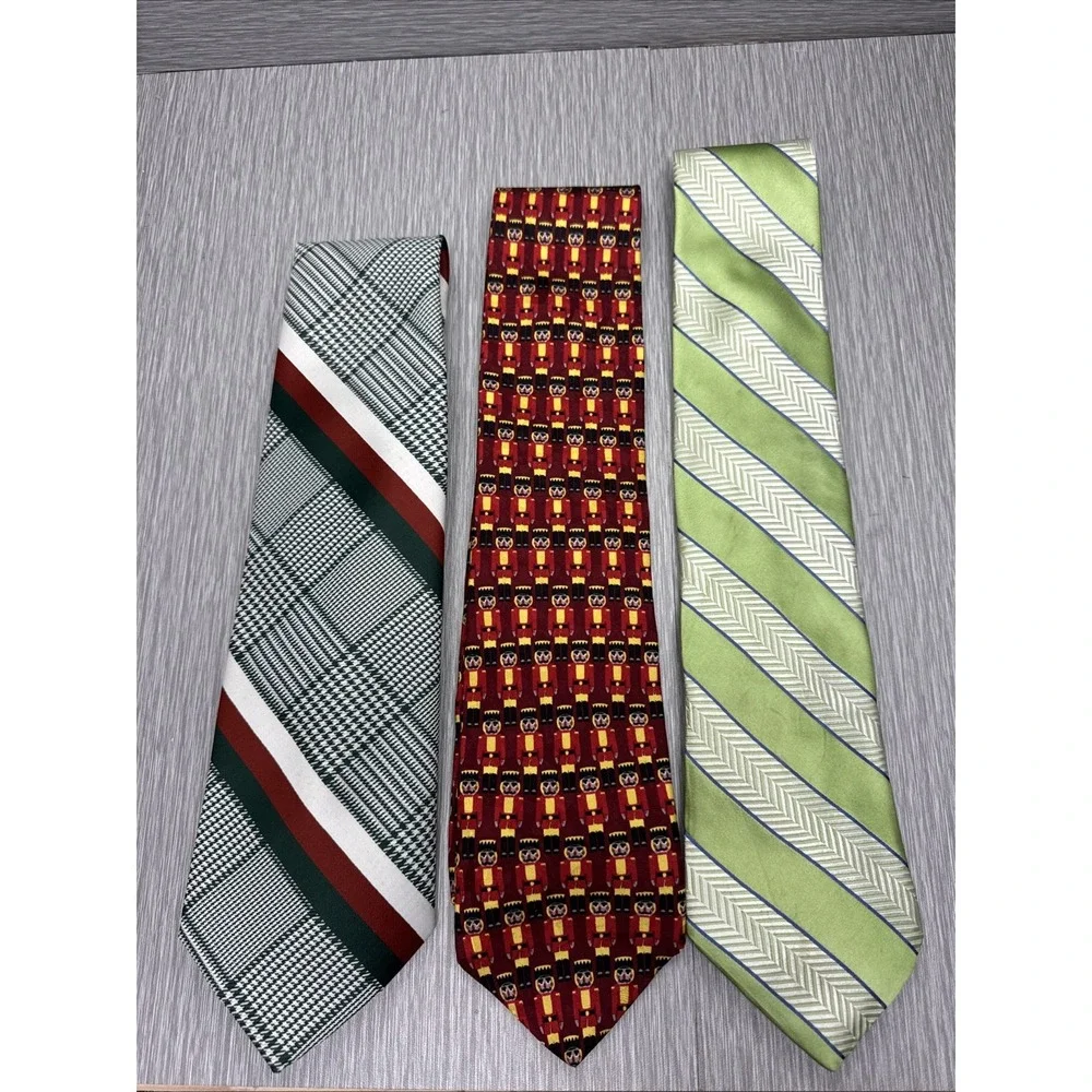 Lot of 3 Silk Ties Michael‎ Kors Brooks Brothers Vineyard Vines Classic Prints